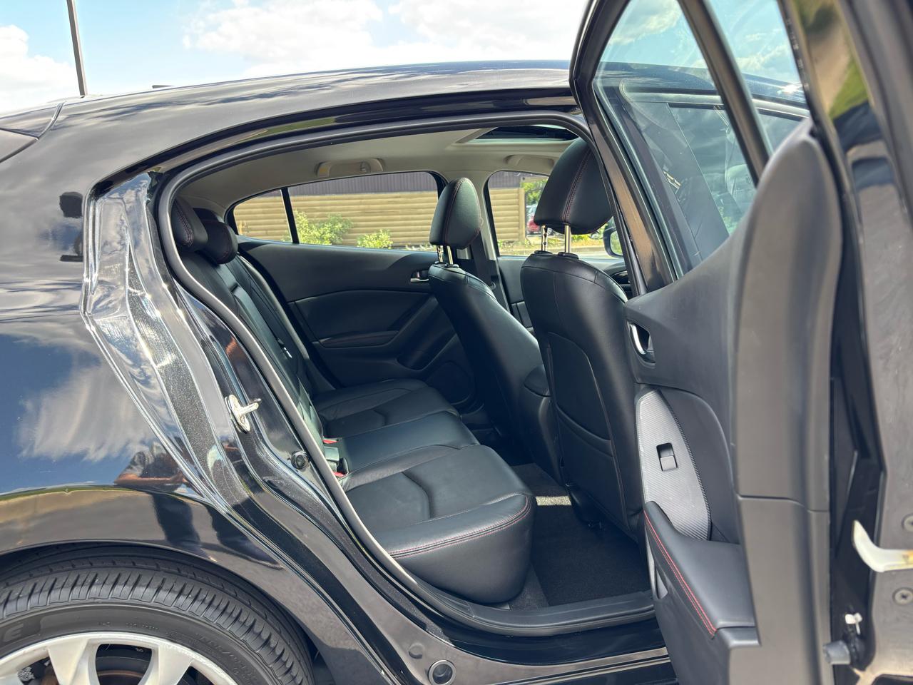 Mazda MAZDA3 s Grand Touring AT 5-Door 2016