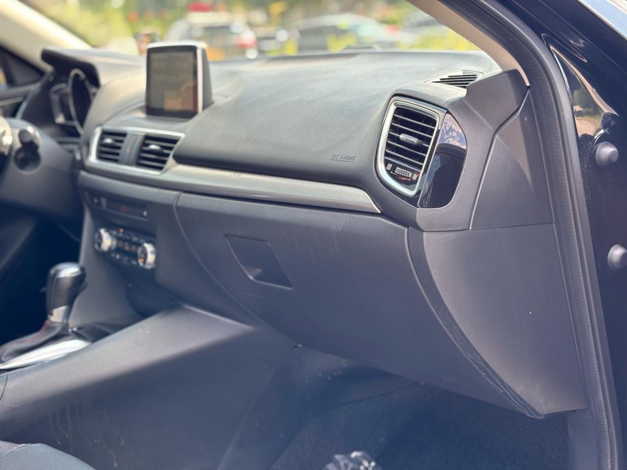 Mazda MAZDA3 s Grand Touring AT 5-Door 2016
