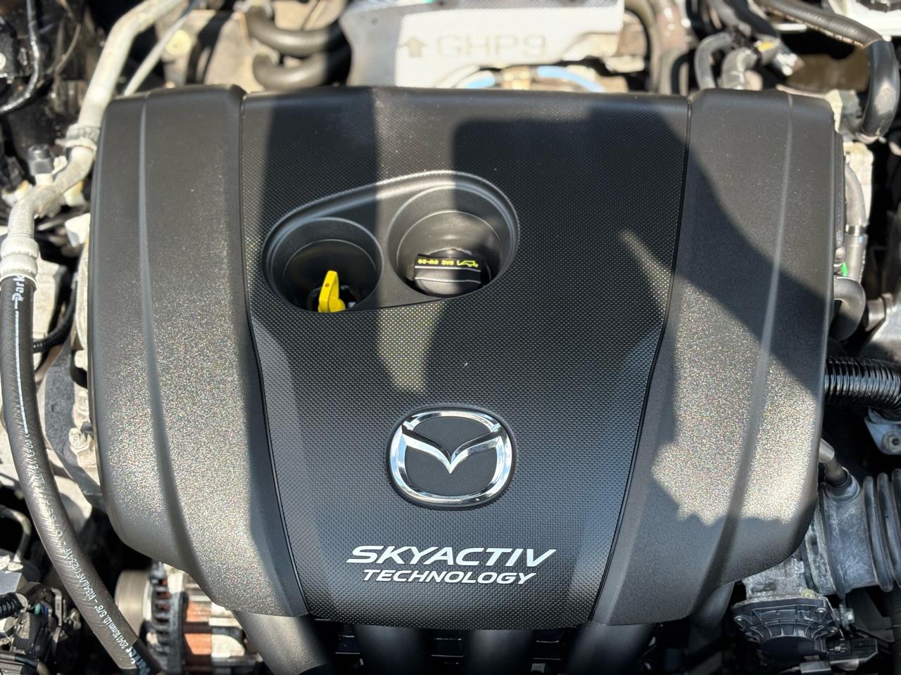 Mazda MAZDA3 s Grand Touring AT 5-Door 2016