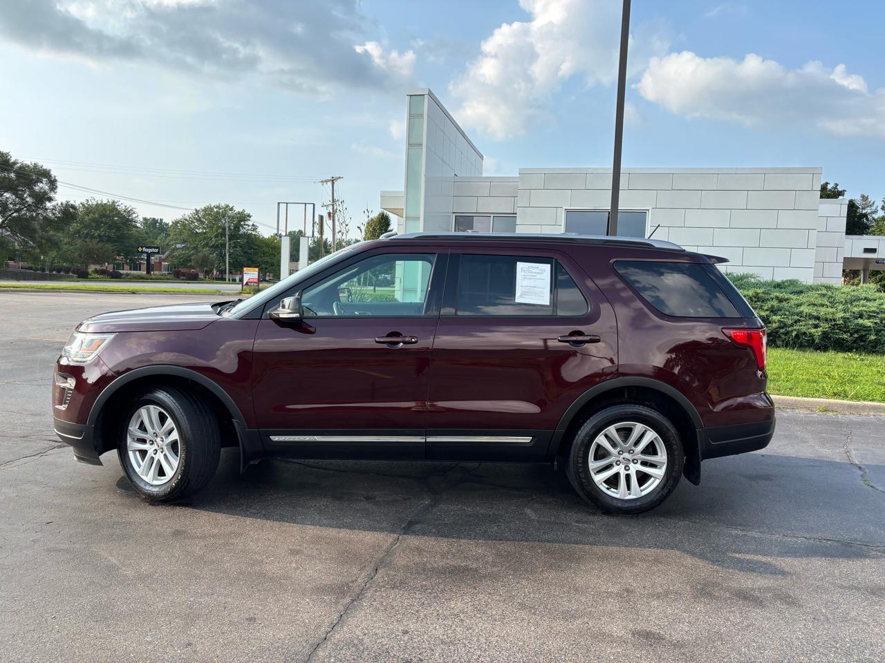 Ford Explorer XLT 4WD 2018
