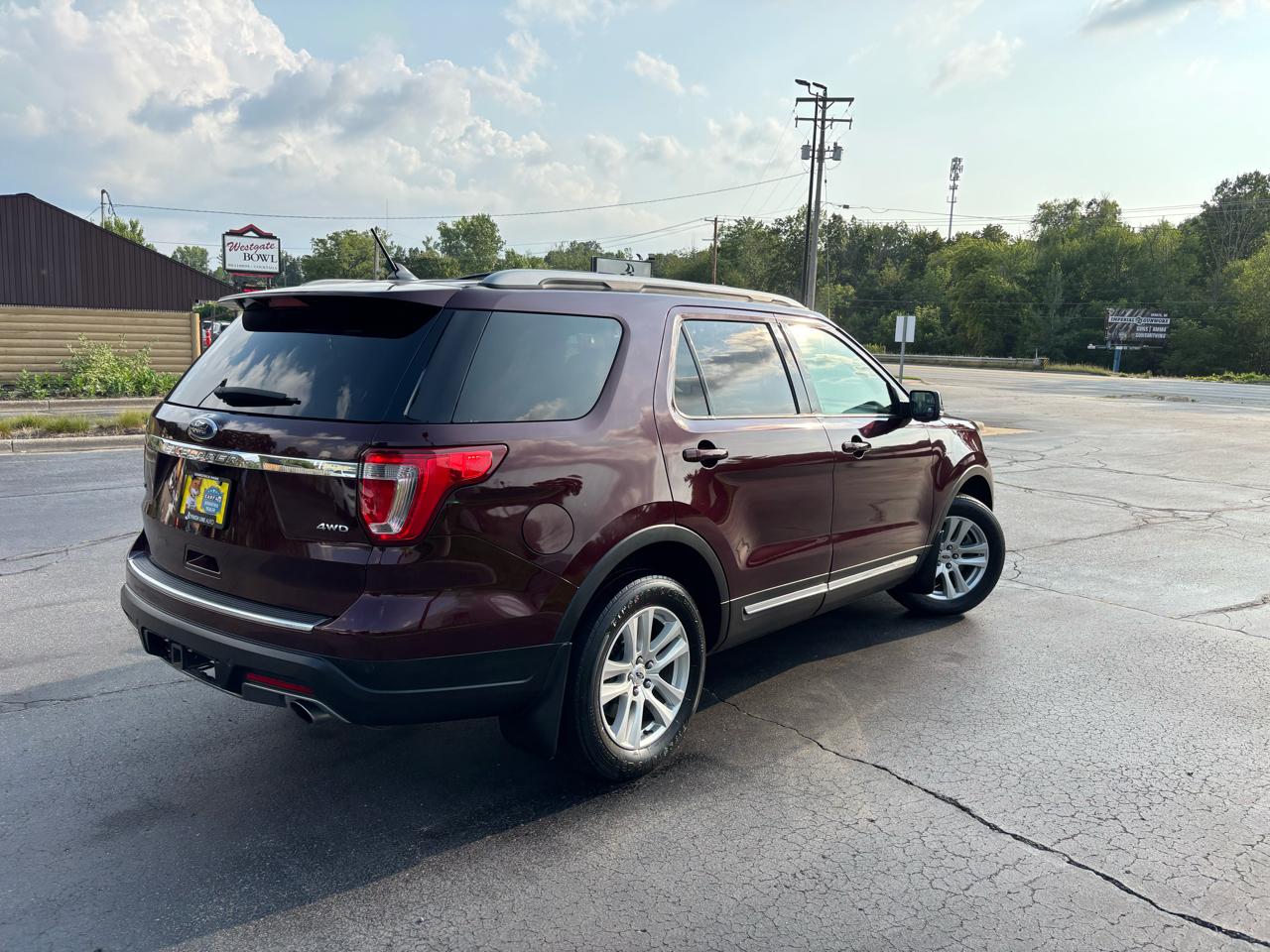 Ford Explorer XLT 4WD 2018