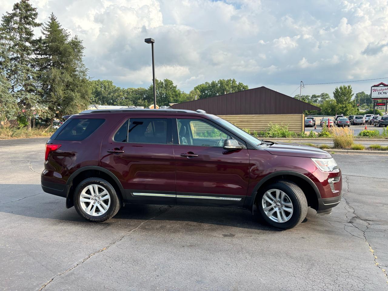 Ford Explorer XLT 4WD 2018