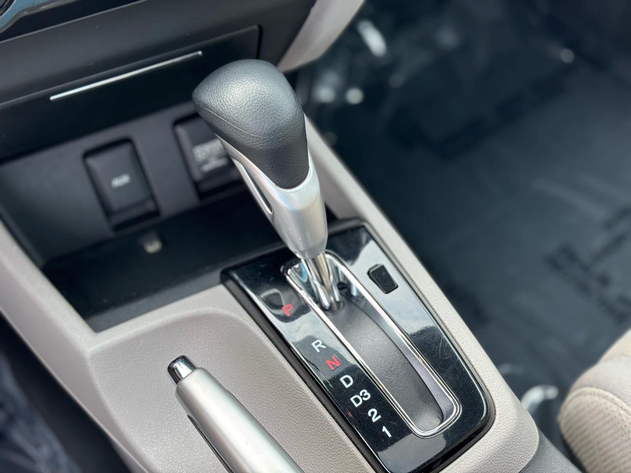Honda Civic EX Coupe 5-Speed AT 2013