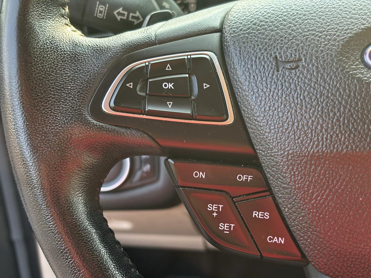 Ford Escape Titanium FWD 2017