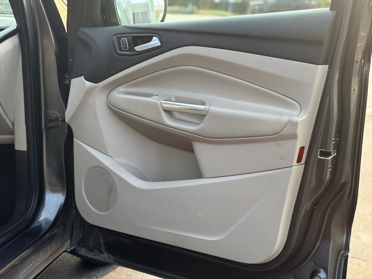 Ford Escape Titanium FWD 2017