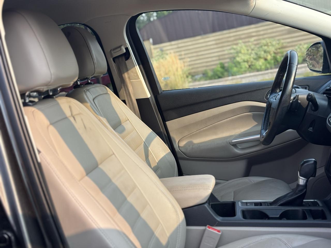 Ford Escape Titanium FWD 2017