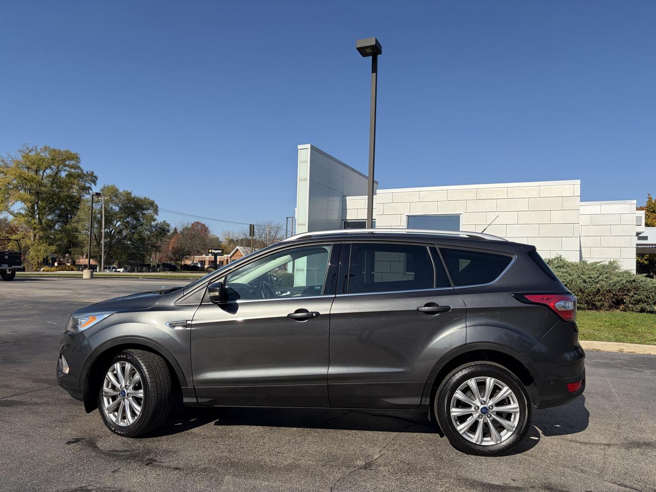 Ford Escape Titanium FWD 2017