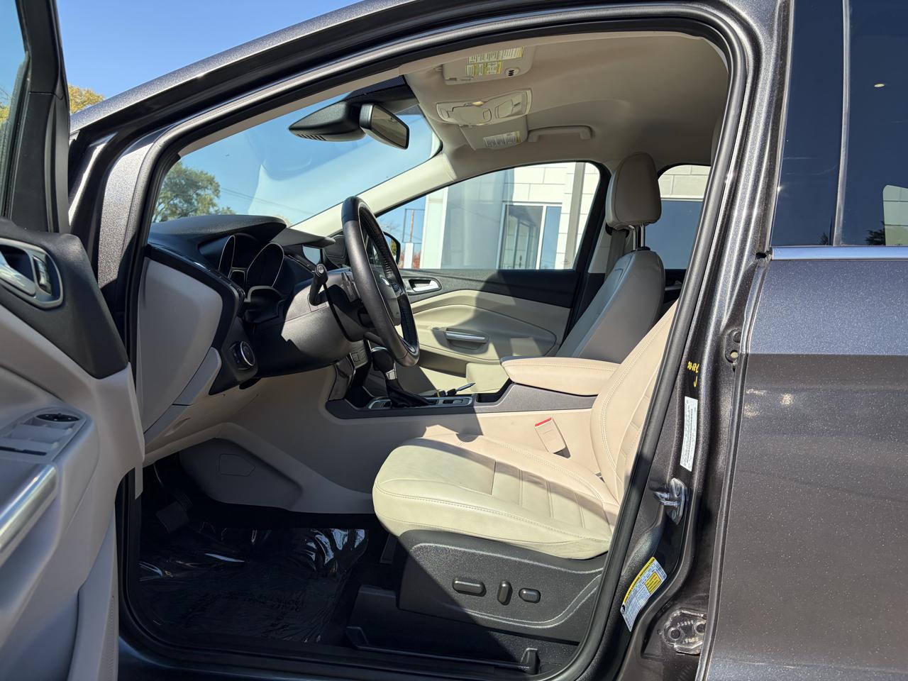 Ford Escape Titanium FWD 2017