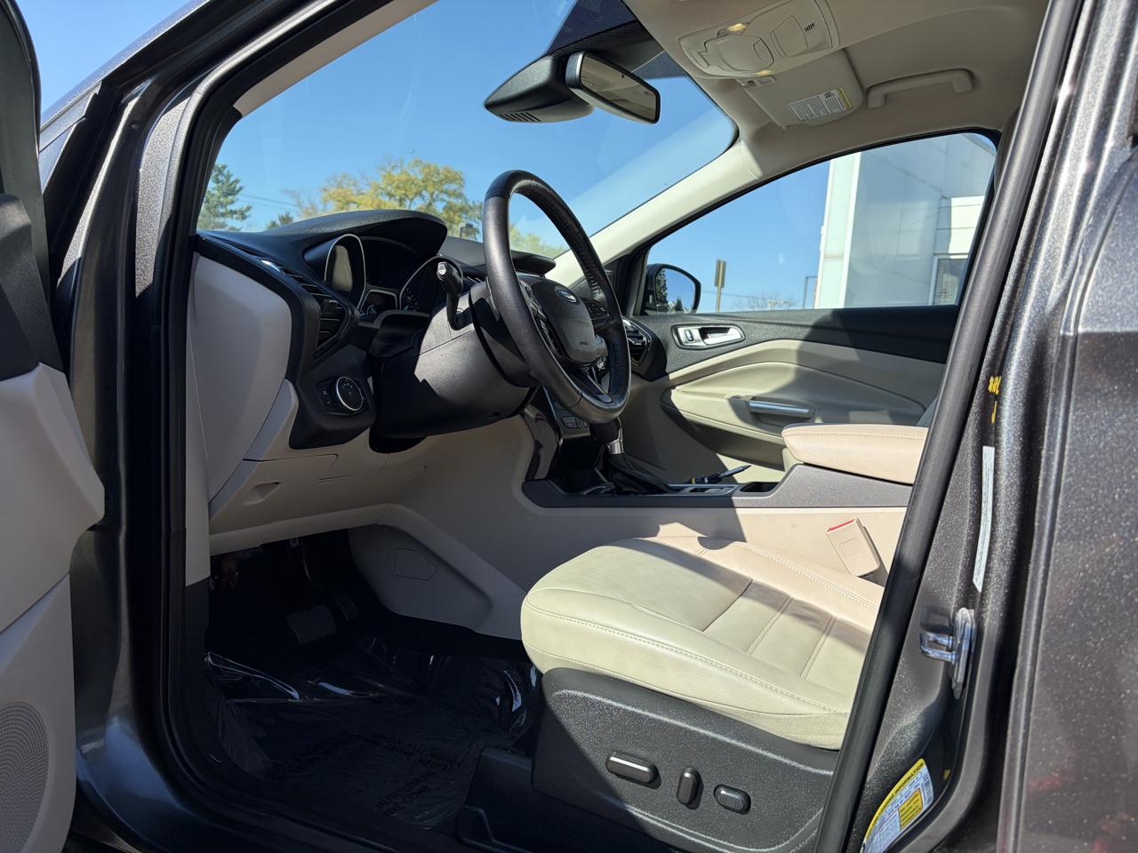 Ford Escape Titanium FWD 2017