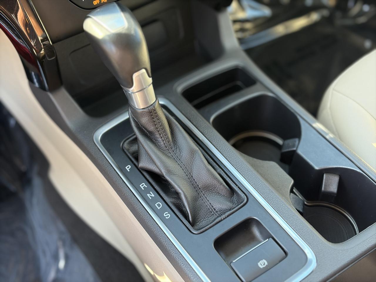 Ford Escape Titanium FWD 2017