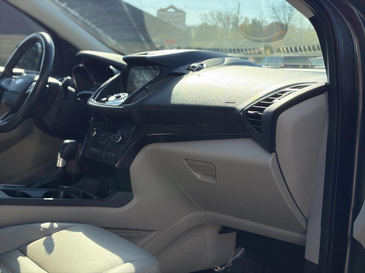 Ford Escape Titanium FWD 2017