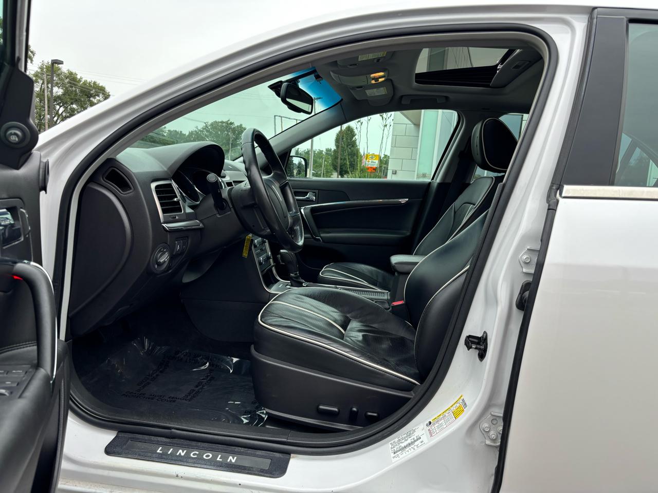 Lincoln MKZ FWD 2010