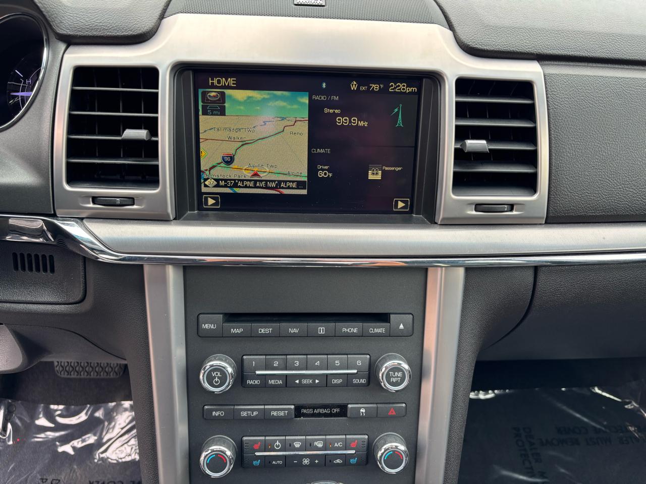 Lincoln MKZ FWD 2010