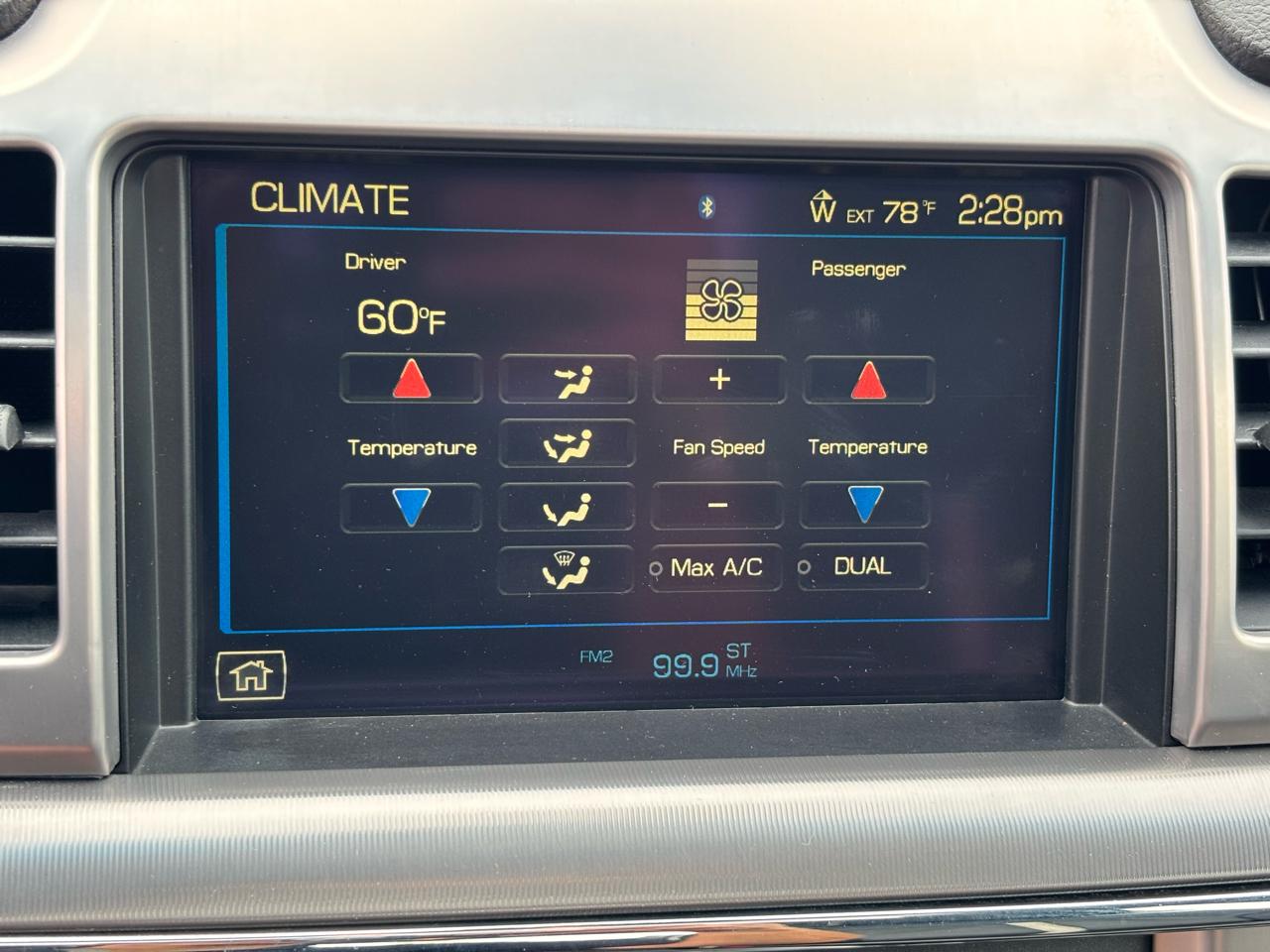 Lincoln MKZ FWD 2010