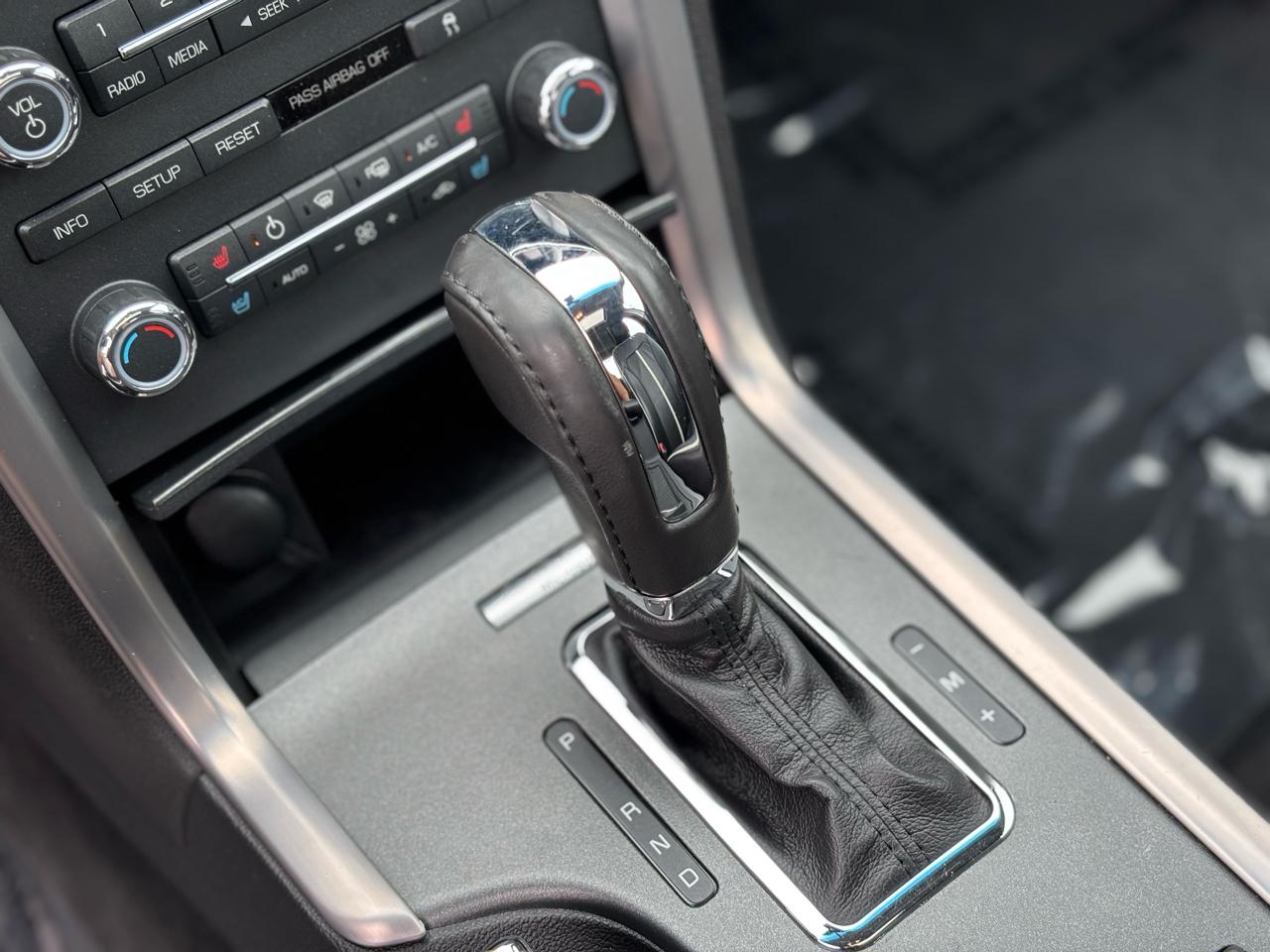 Lincoln MKZ FWD 2010