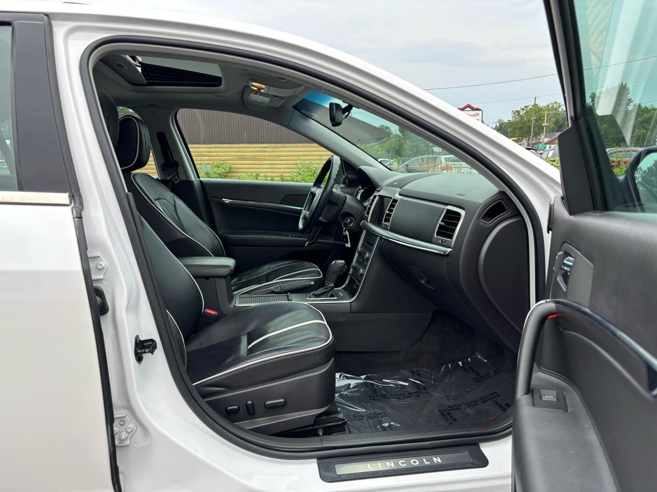 Lincoln MKZ FWD 2010