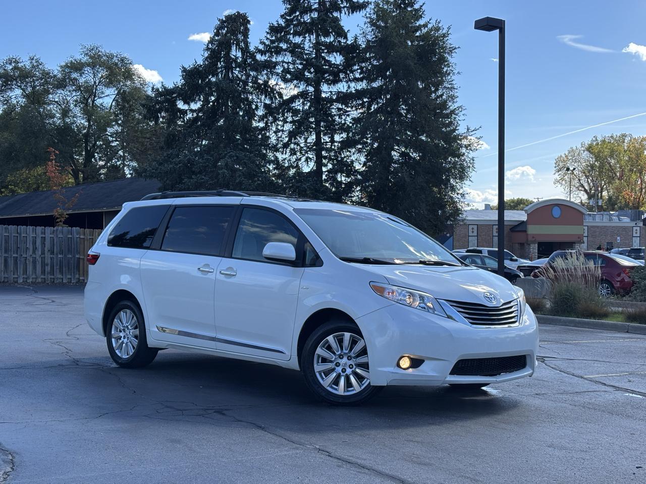 Toyota Sienna photo 12