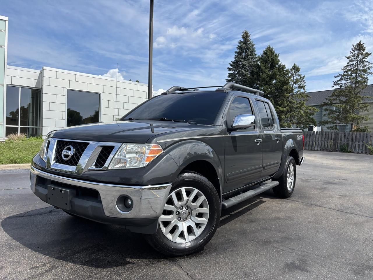 Nissan Frontier SL Crew Cab 4WD 2011