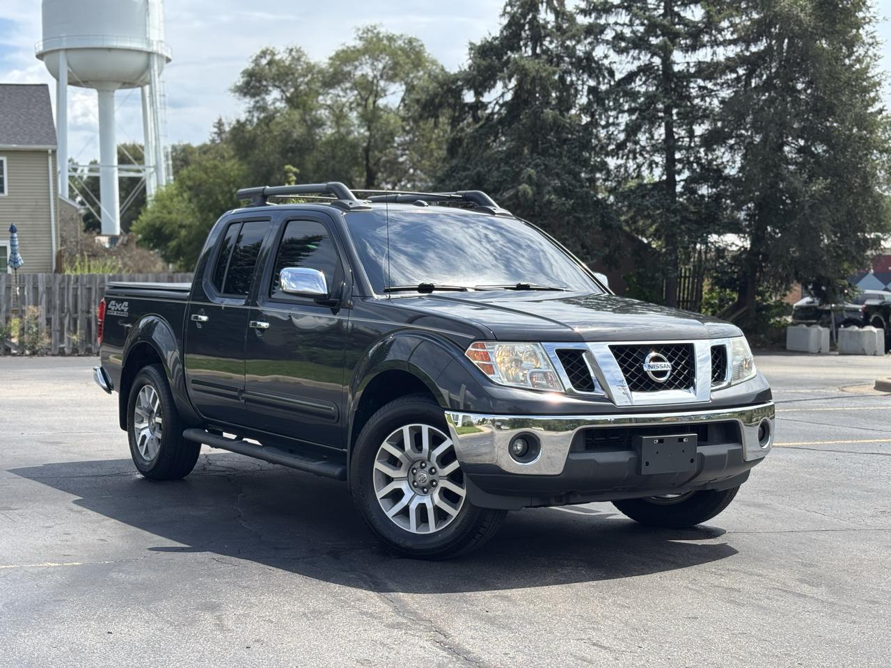 Nissan Frontier SL Crew Cab 4WD 2011