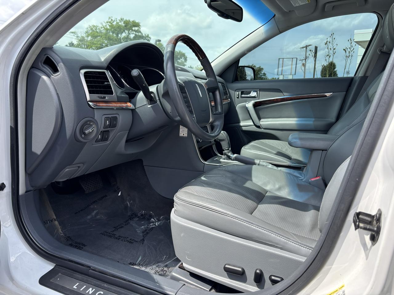 Lincoln MKZ AWD 2010