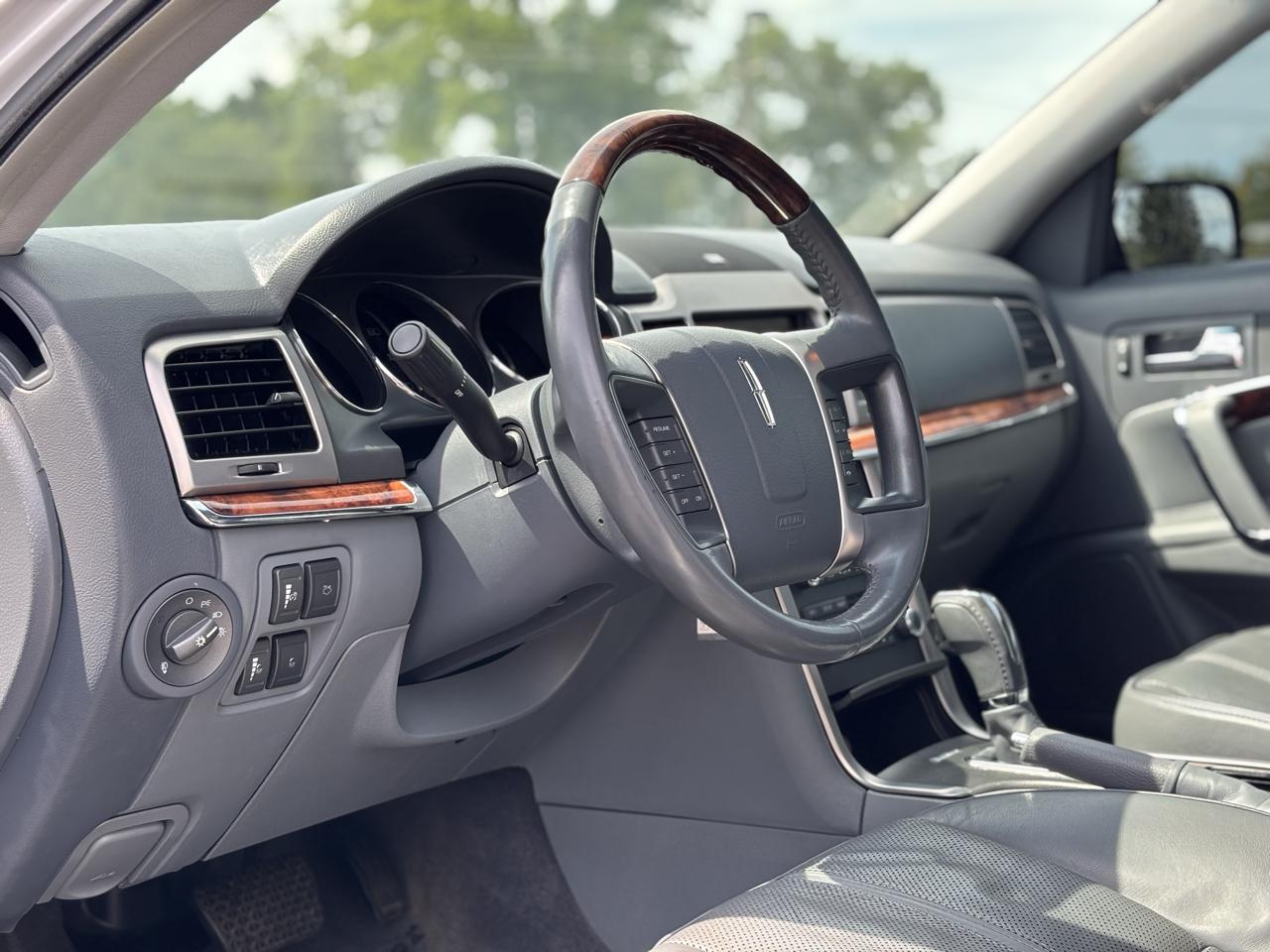 Lincoln MKZ AWD 2010