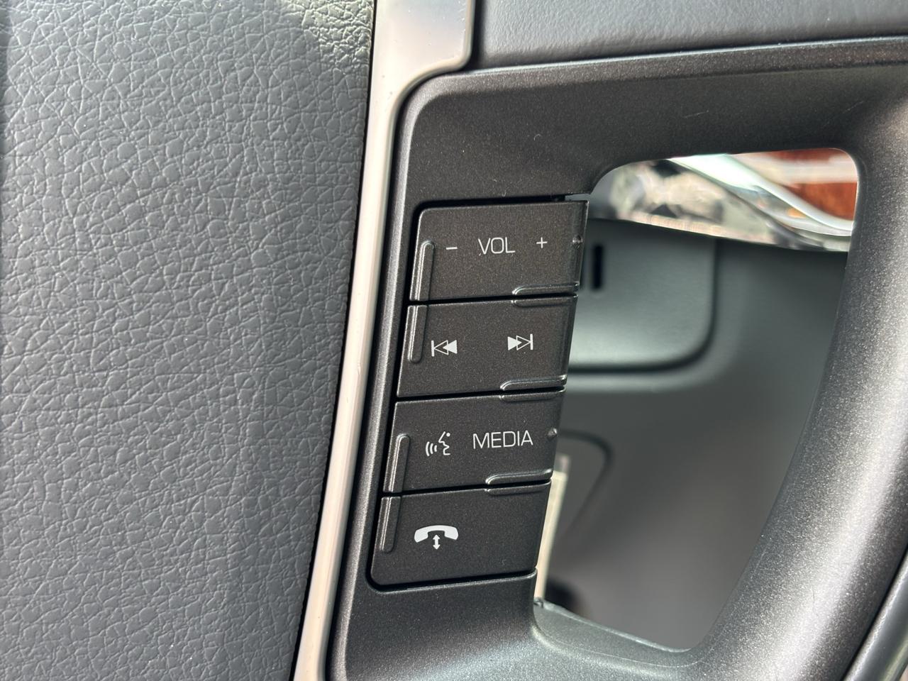 Lincoln MKZ AWD 2010