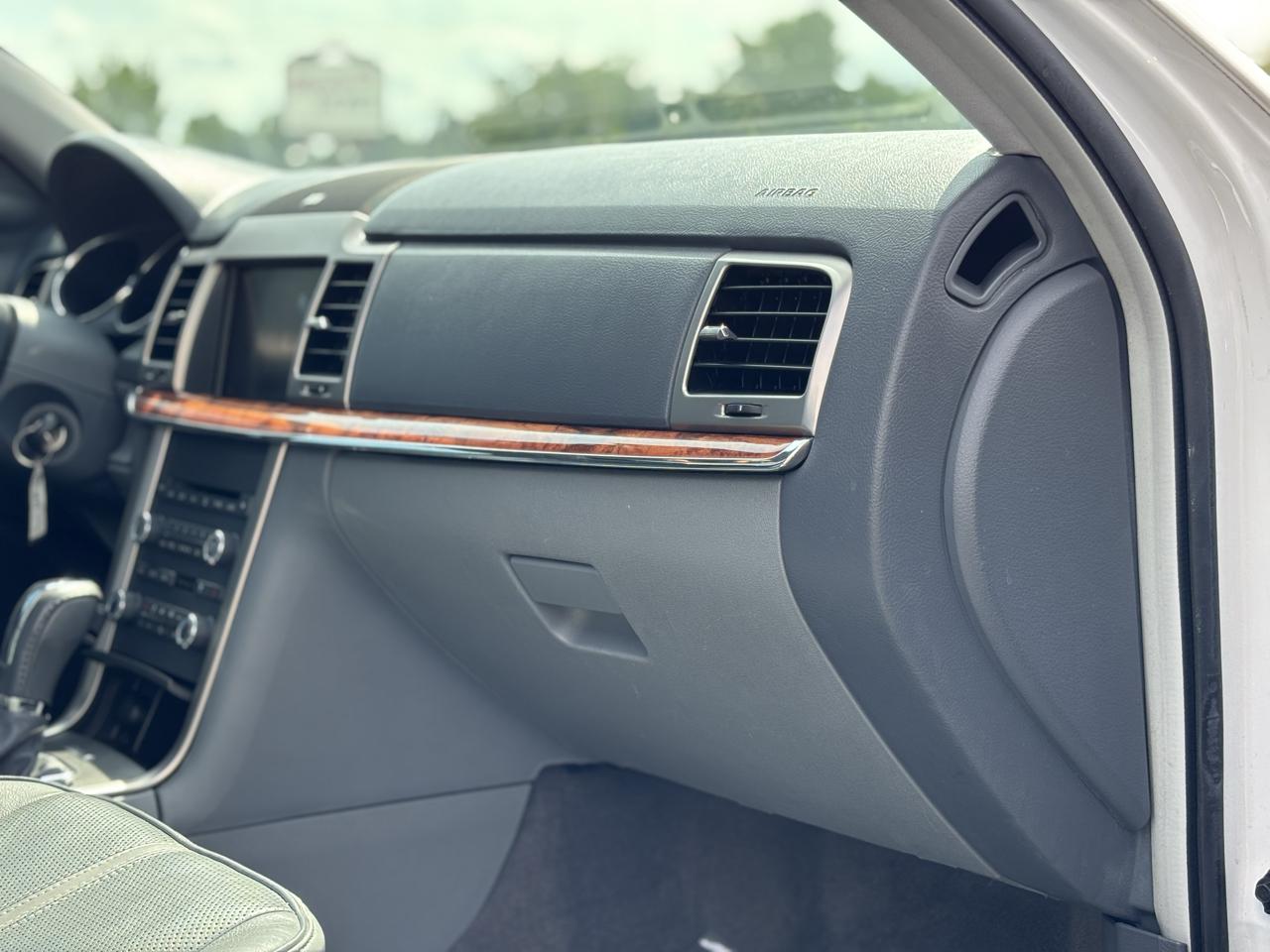 Lincoln MKZ AWD 2010