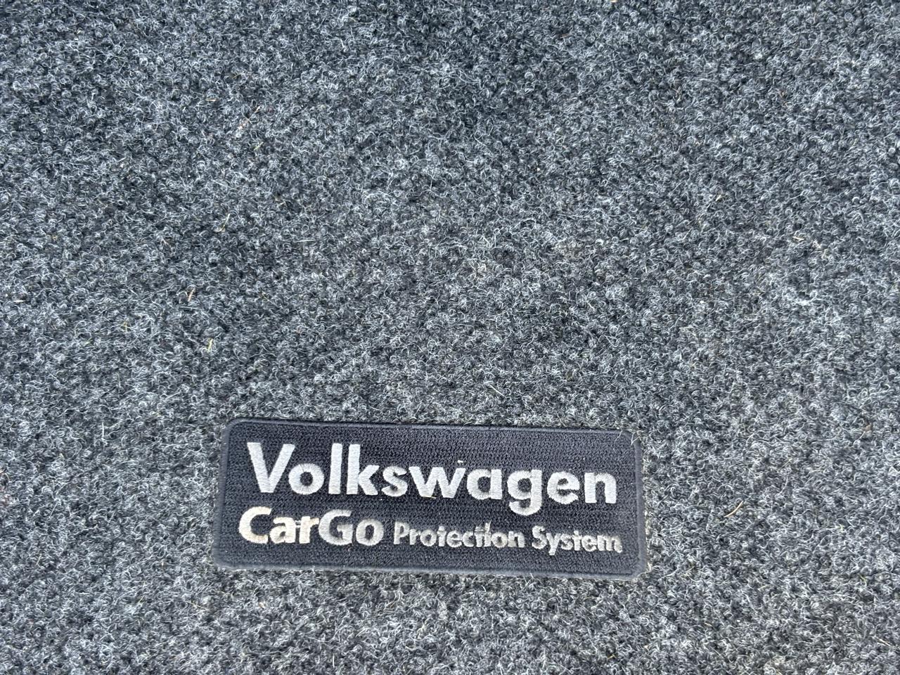 Volkswagen Passat 2.5L SE AT 2012
