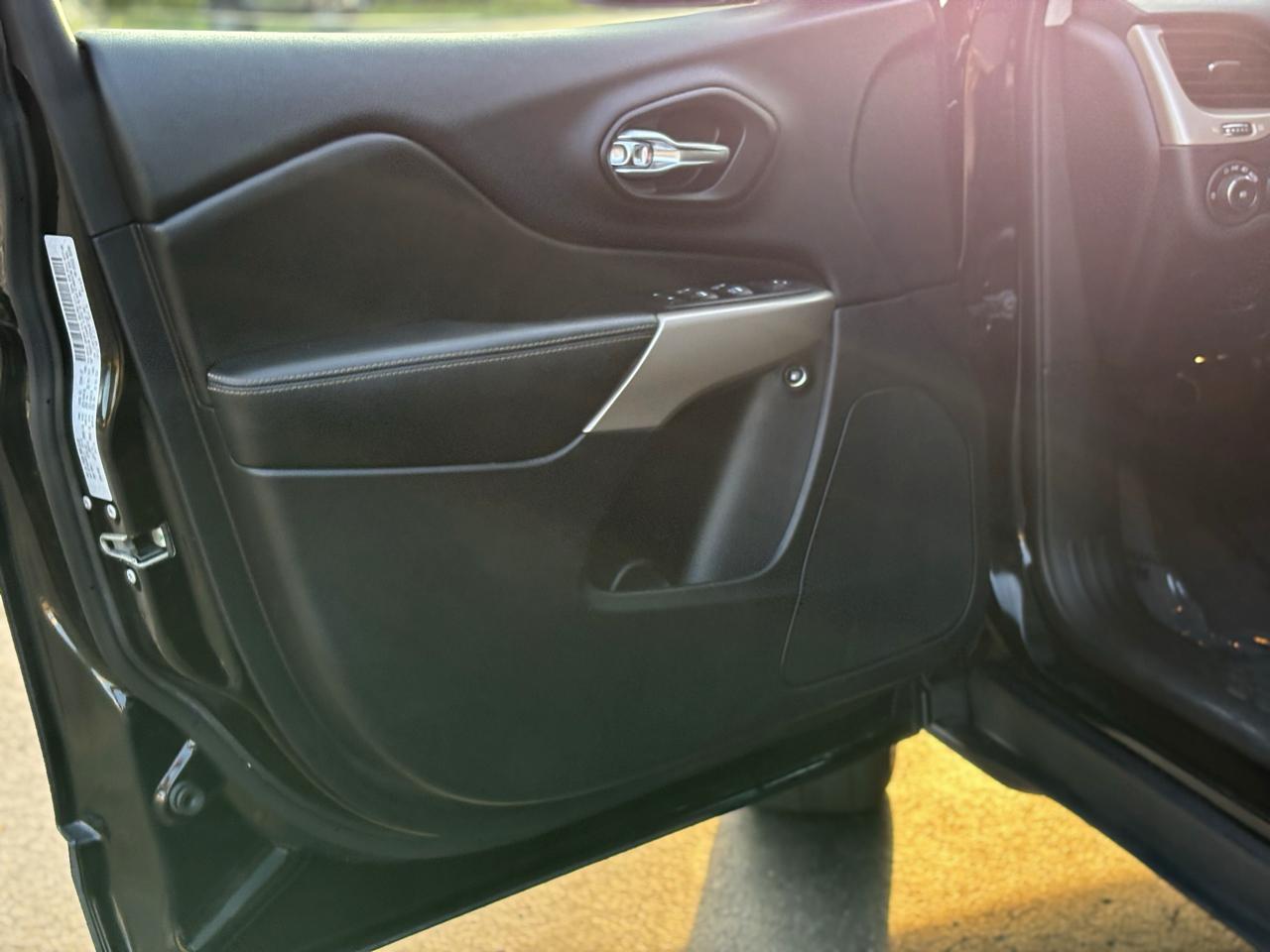 Jeep Cherokee Limited 4WD 2017