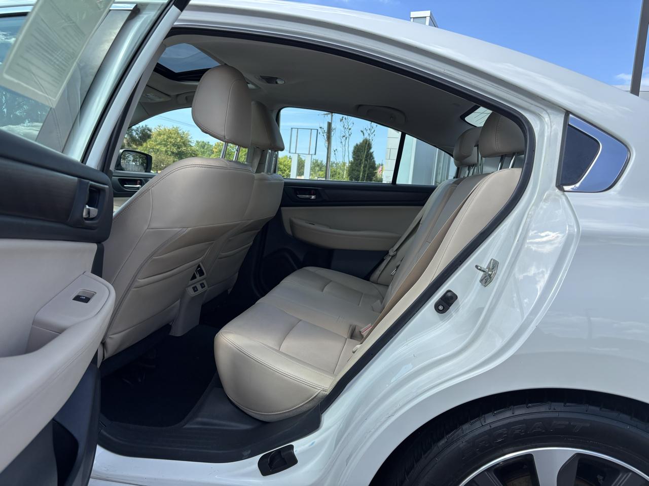 Subaru Legacy 3.6R Limited 2015