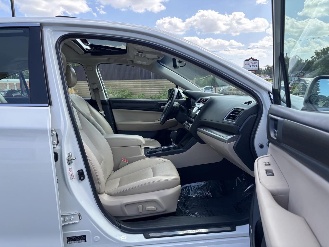 Subaru Legacy 3.6R Limited 2015