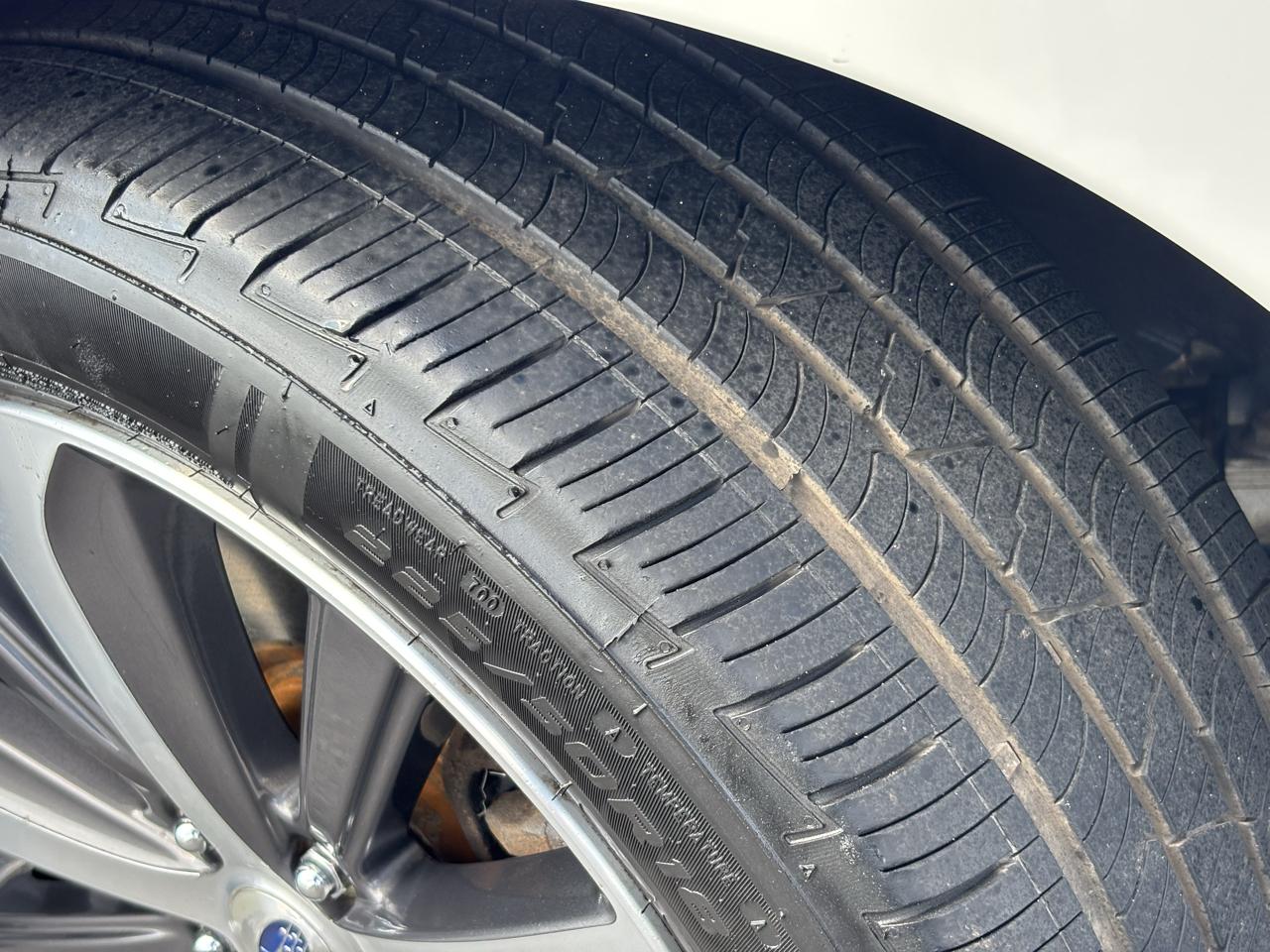 Subaru Legacy 3.6R Limited 2015