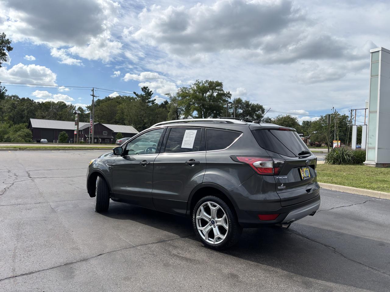 Ford Escape Titanium 4WD 2017