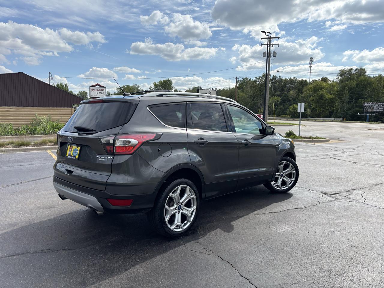 Ford Escape Titanium 4WD 2017