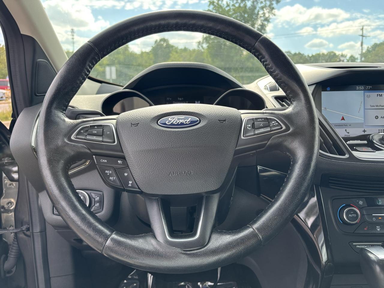 Ford Escape Titanium 4WD 2017