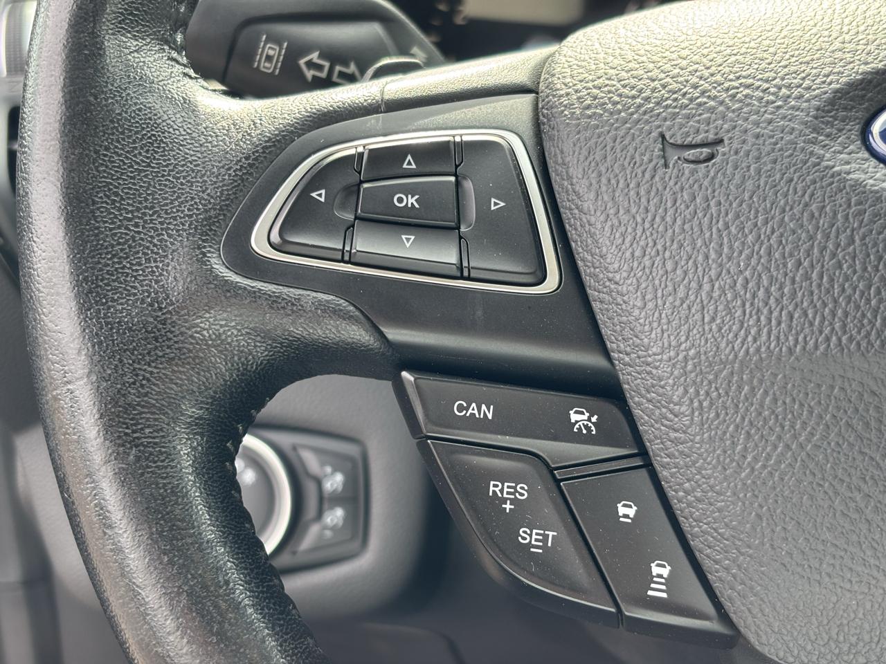 Ford Escape Titanium 4WD 2017