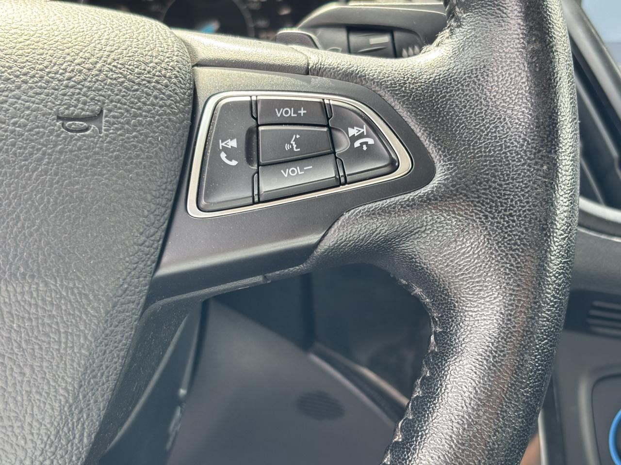 Ford Escape Titanium 4WD 2017