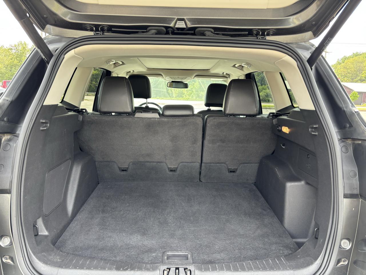 Ford Escape Titanium 4WD 2017