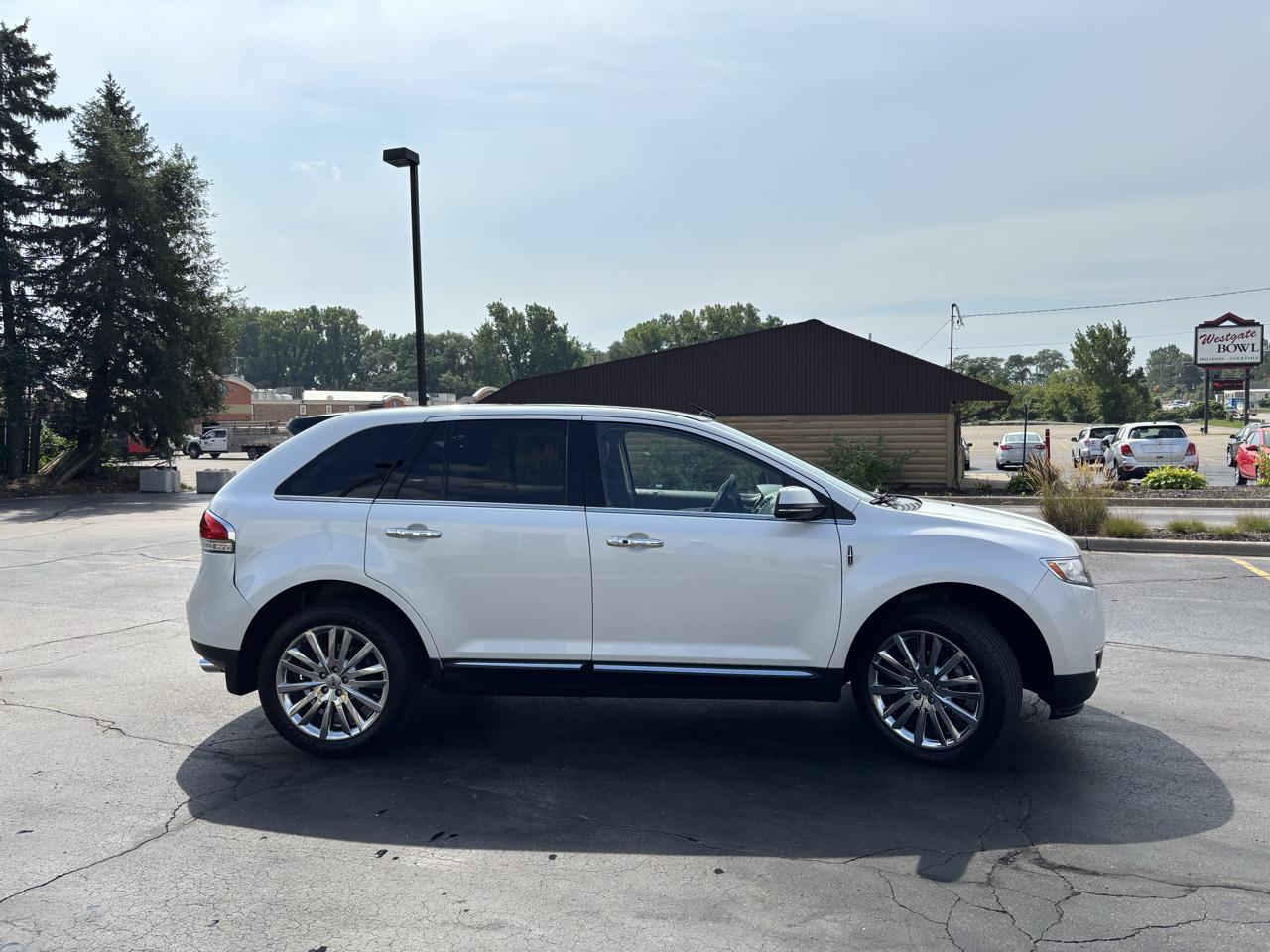 Lincoln MKX AWD 4dr 2013