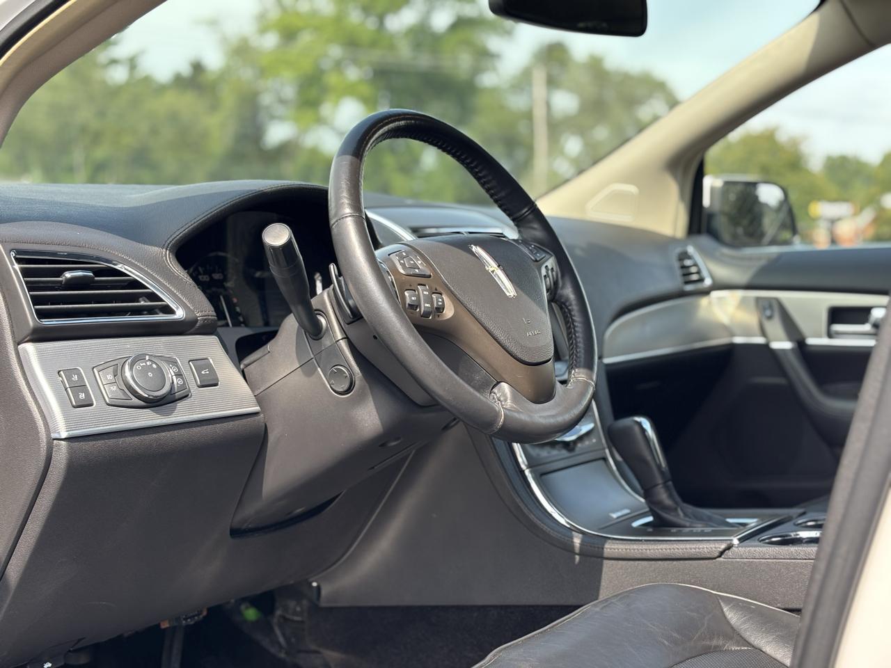 Lincoln MKX AWD 4dr 2013