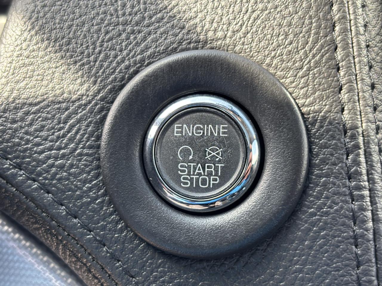 Lincoln MKX AWD 4dr 2013
