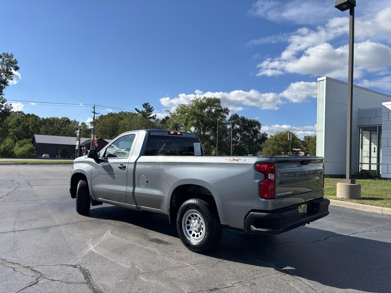 Chevrolet Silverado 1500 4WD Reg Cab 140" Work Truck 2021