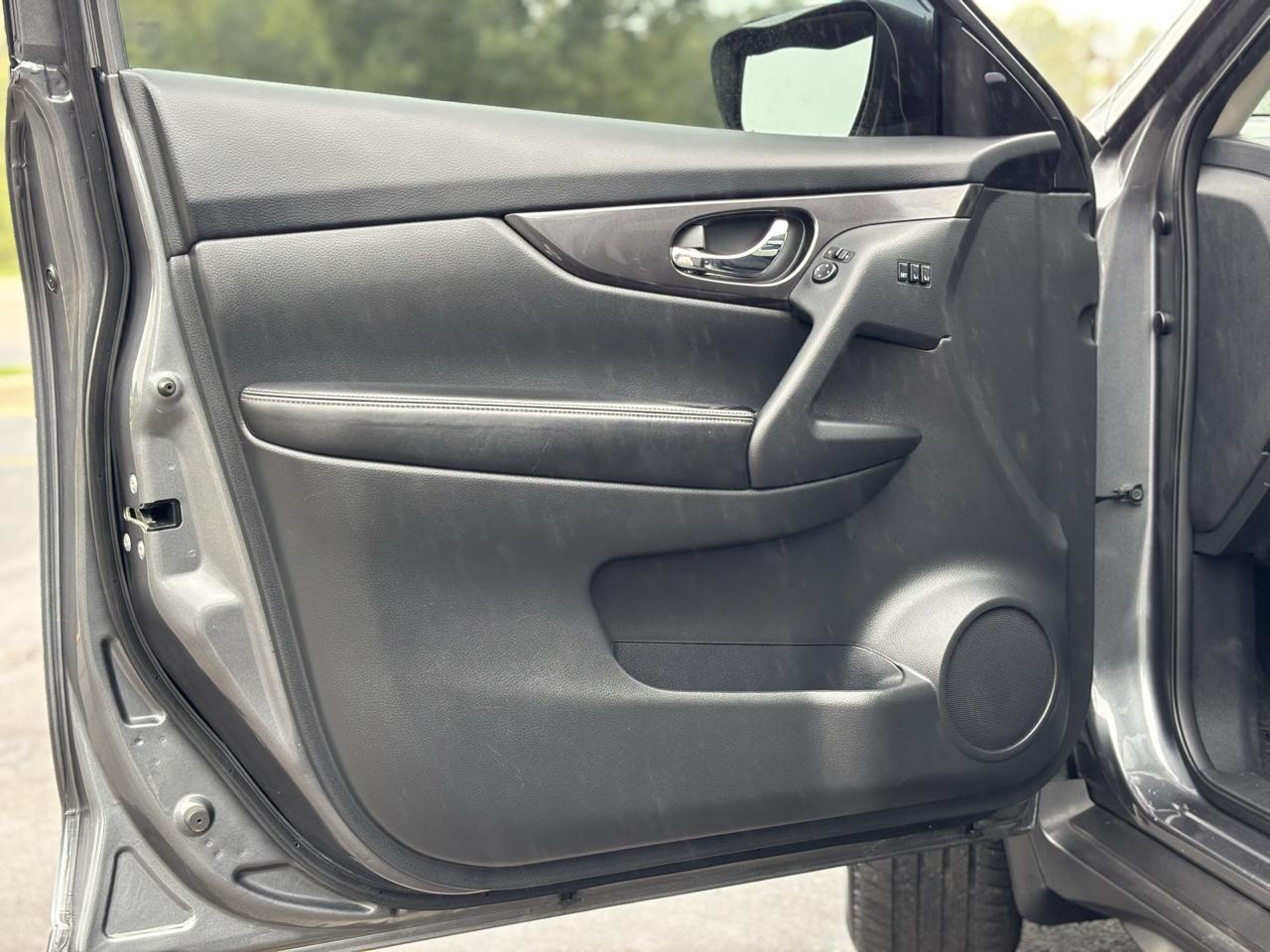 Nissan Rogue AWD SV 2018