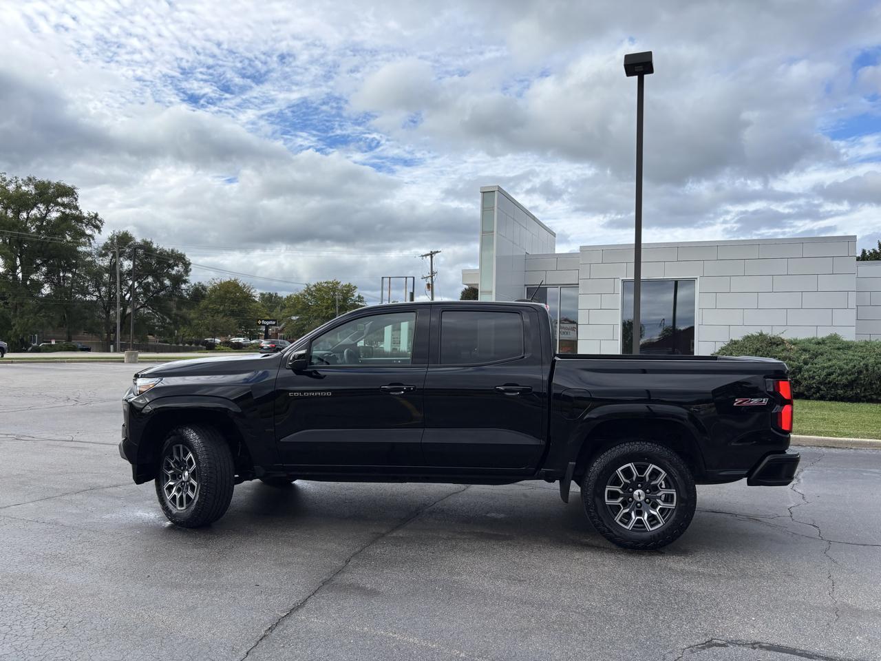 Chevrolet Colorado 4WD Crew Cab Z71 2023