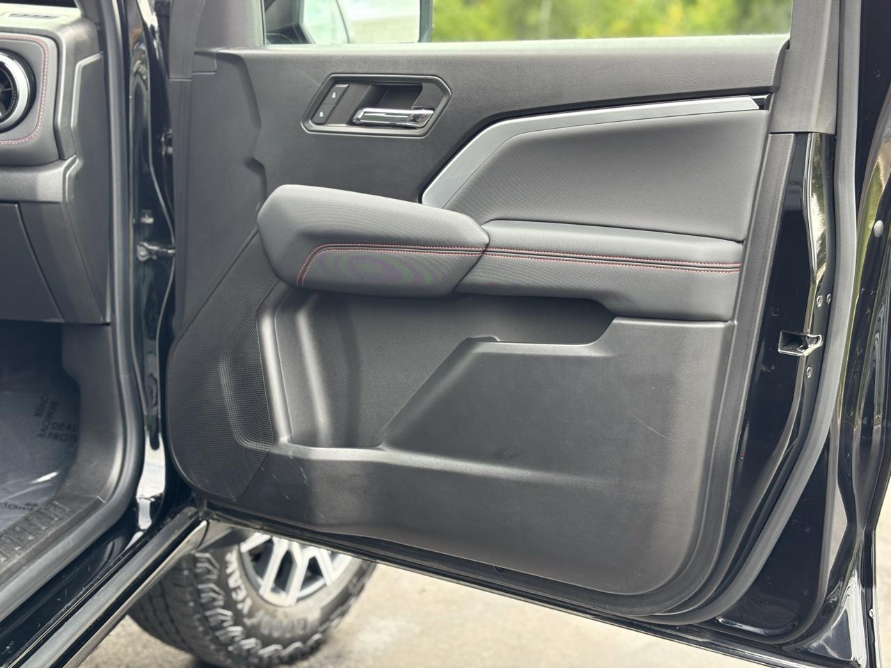 Chevrolet Colorado 4WD Crew Cab Z71 2023