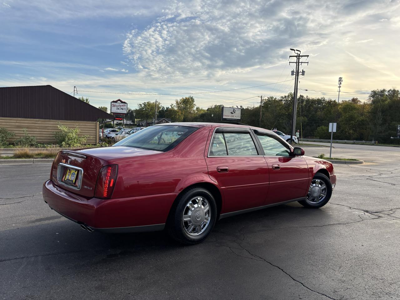 Cadillac DeVille 4dr Sdn 2003