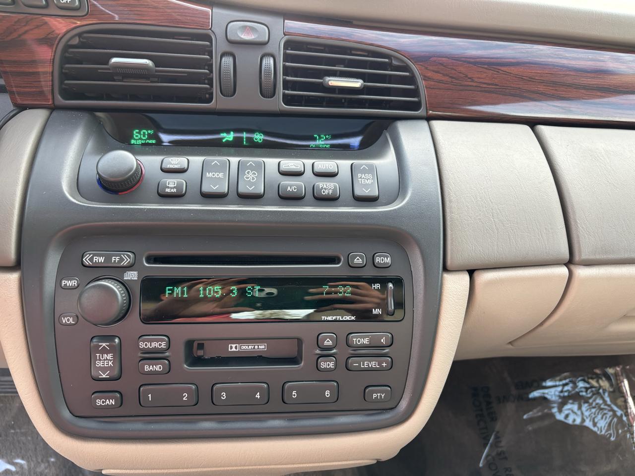Cadillac DeVille 4dr Sdn 2003