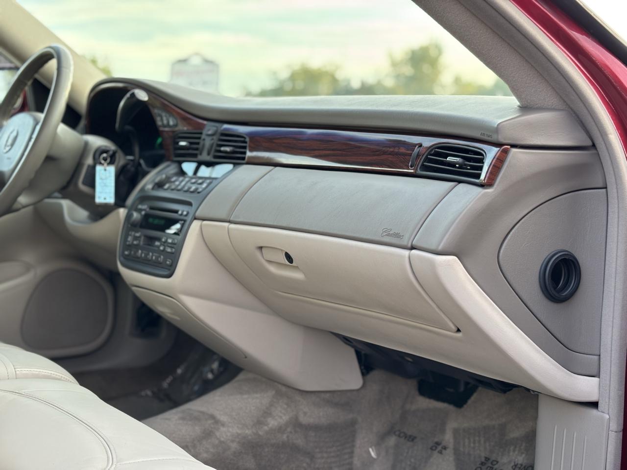 Cadillac DeVille 4dr Sdn 2003