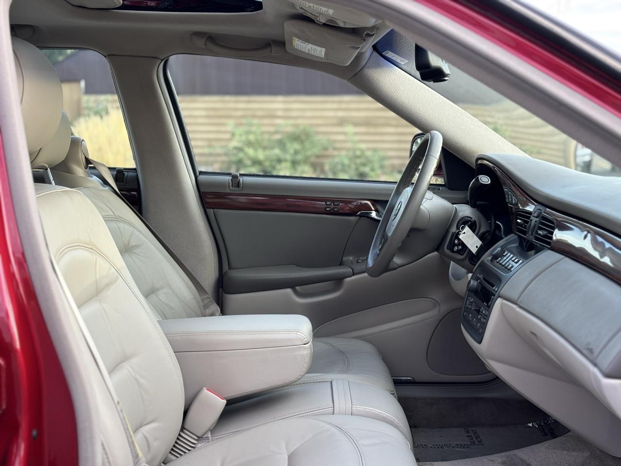 Cadillac DeVille 4dr Sdn 2003