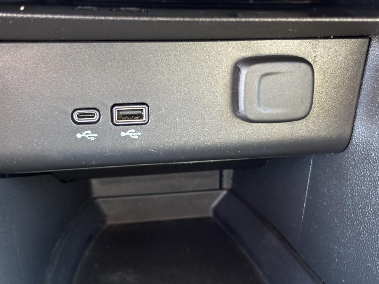 Buick Encore GX FWD 4dr Sport Touring 2024